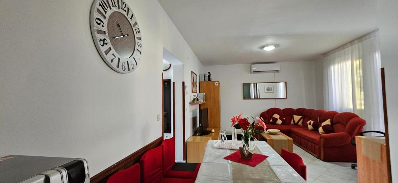 Andela Apartment Pula Extérieur photo